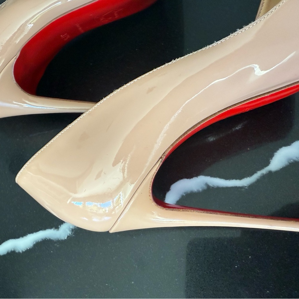 Christian Louboutin Blush Patent Kate 37.5 - Picture 8 of 10